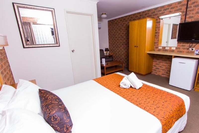 וואנגארטה Advance Motel מראה חיצוני תמונה