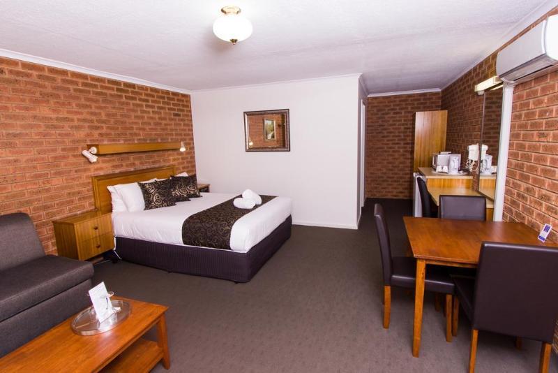 וואנגארטה Advance Motel מראה חיצוני תמונה